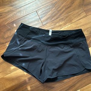 Lululemon size 12 Speed up short.  Black Never Worn